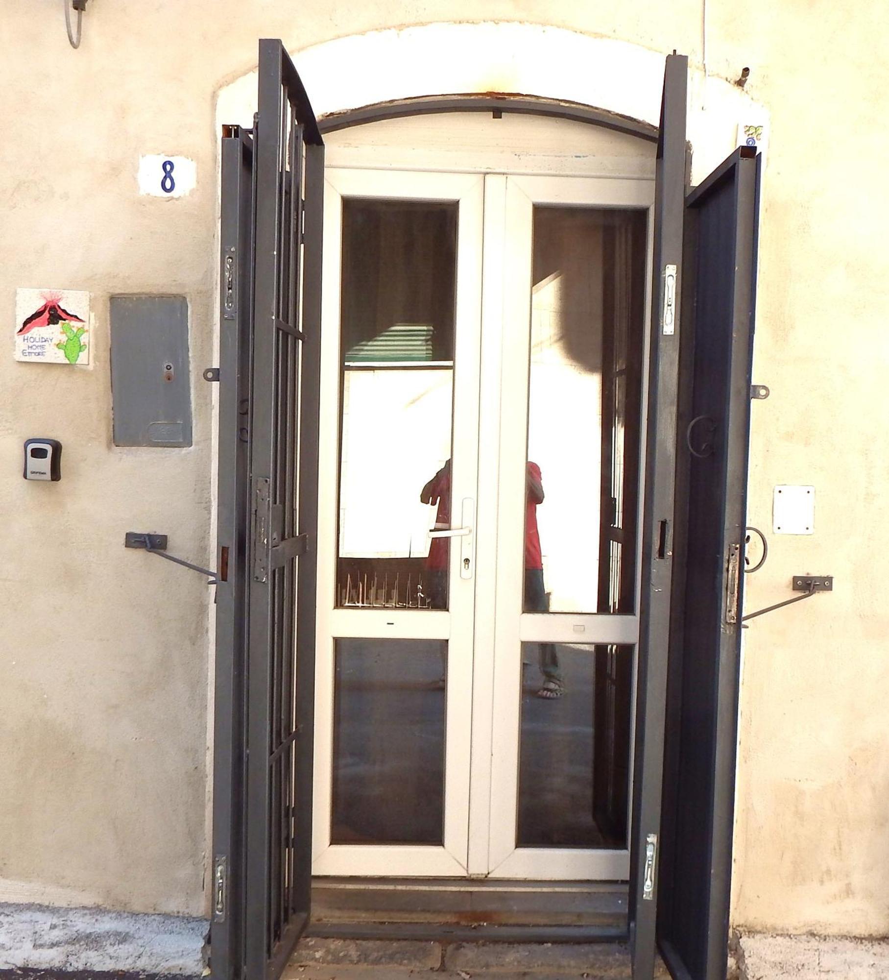 Holiday Home Ettore Catania Bagian luar foto